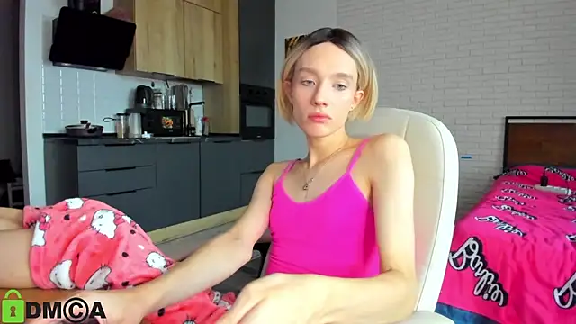 Snapshot of _Alice_Kitty chatting on October 6, 2025, 7:39 am  Alice Kitty online show from October 6, 2025, 7:39 am