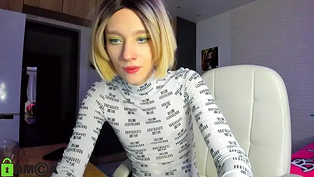 Snapshot of _Alice_Kitty chatting on October 12, 2025, 5:01 pm  Alice Kitty online show from October 12, 2025, 5:01 pm