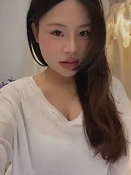 Snapshot of Hot_Mm chatting on May 2, 2026, 8:41 am Hot Mm online show from May 2, 2026, 8:41 am