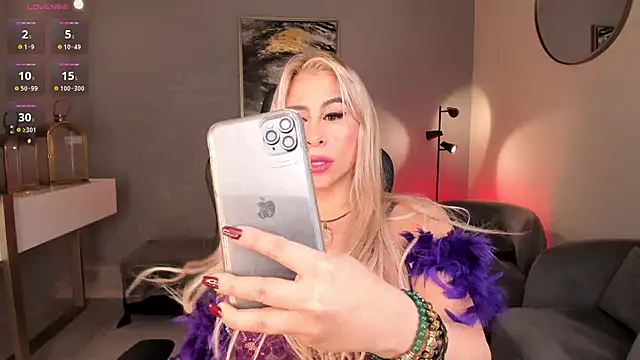 KylieCooper online show from January 27, 2025, 3:50 pm