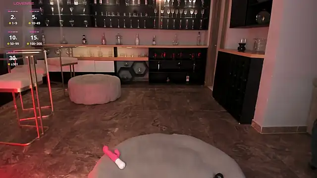 KylieCooper online show from February 9, 2025, 5:11 pm