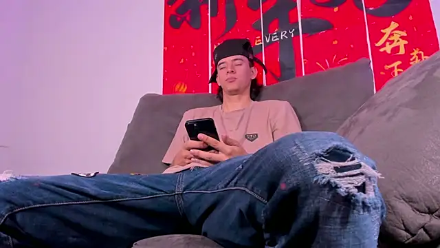 FrannBoy online show from June 10, 2026, 4:01 am