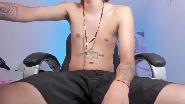 FrannBoy online show from June 26, 2026, 3:33 am