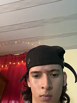 FrannBoy online show from July 28, 2026, 4:39 pm
