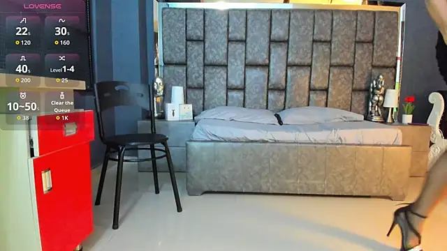 Snapshot of Matureyulyet chatting on October 4, 2025, 9:24 pm Matureyulyet online show from October 4, 2025, 9:24 pm