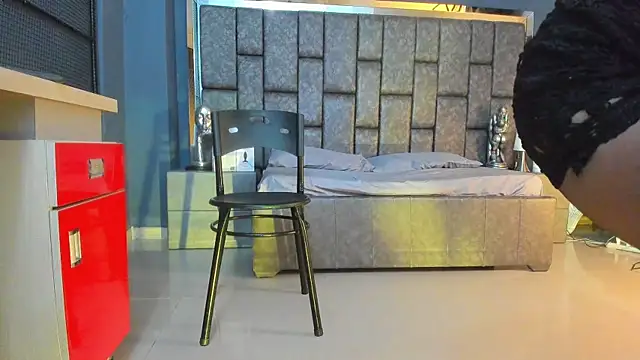 Snapshot of Matureyulyet chatting on October 8, 2025, 8:06 pm Matureyulyet online show from October 8, 2025, 8:06 pm