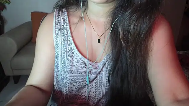 Most-Beautiful-Queen online show from December 1, 2024, 8:53 pm