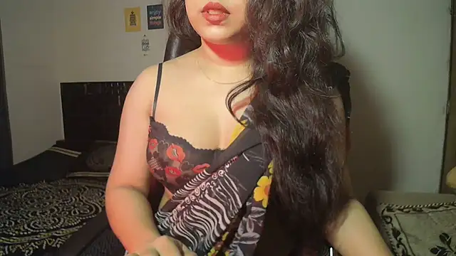 Most-Beautiful-Queen online show from May 3, 2026, 6:03 pm