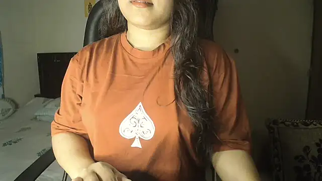 Most-Beautiful-Queen online show from June 24, 2026, 7:13 pm