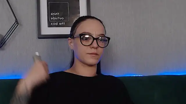 IzabelllNoir online show from January 17, 2025, 12:42 pm