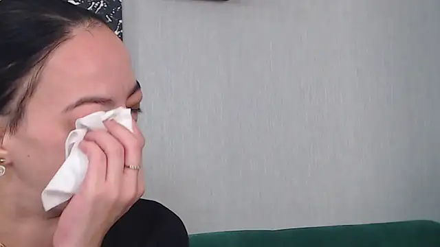 IzabelllNoir online show from October 12, 2025, 8:46 am