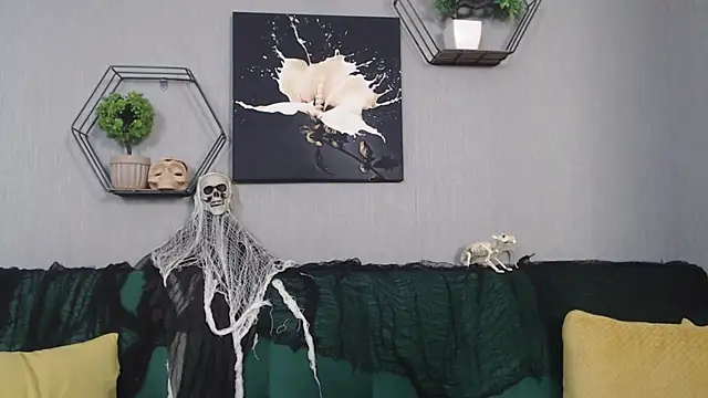 IzabelllNoir online show from October 14, 2025, 6:58 am