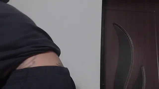 Snapshot of IzabelllNoir chatting on March 14, 2026, 9:59 am IzabelllNoir online show from March 14, 2026, 9:59 am