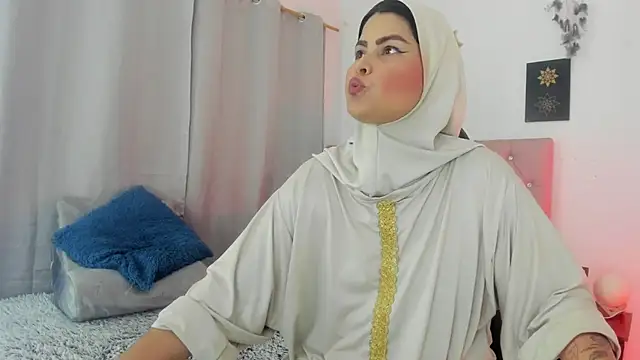 AishaAmin  online show from June 20, 2026, 12:08 pm