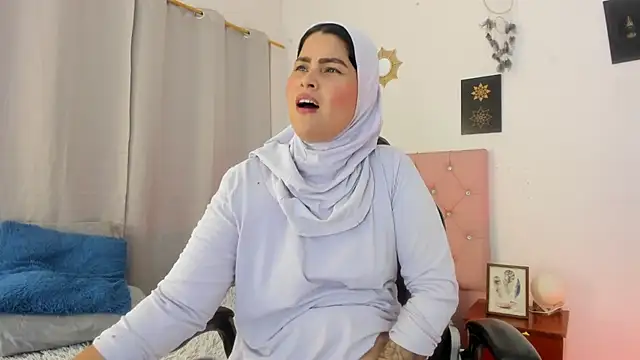 AishaAmin  online show from June 23, 2026, 12:14 pm