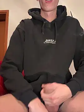 Snapshot of alexyourboy chatting on October 4, 2025, 9:24 pm alexyourboy online show from October 4, 2025, 9:24 pm