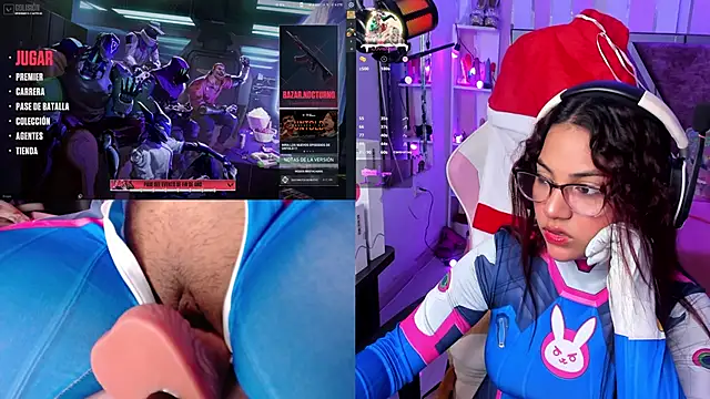 PetiteSophie  online show from December 22, 2024, 1:11 pm