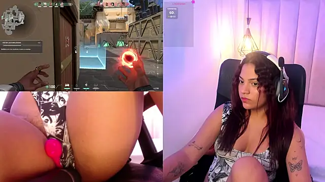 PetiteSophie  online show from January 3, 2025, 4:16 pm