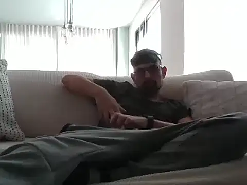 Snapshot of spence204011 chatting on December 30, 2024, 3:46 pm spence204011 online show from December 30, 2024, 3:46 pm