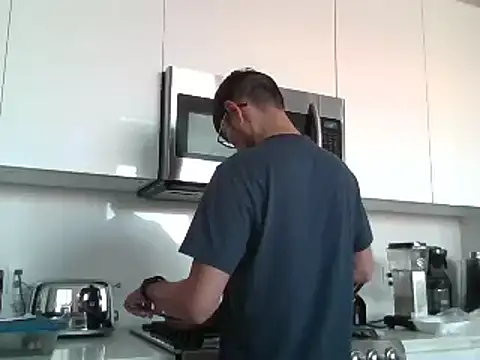 Snapshot of spence204011 chatting on December 31, 2024, 10:12 pm spence204011 online show from December 31, 2024, 10:12 pm