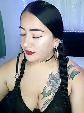 kirara dirty online show from November 22, 2025, 5:39 am