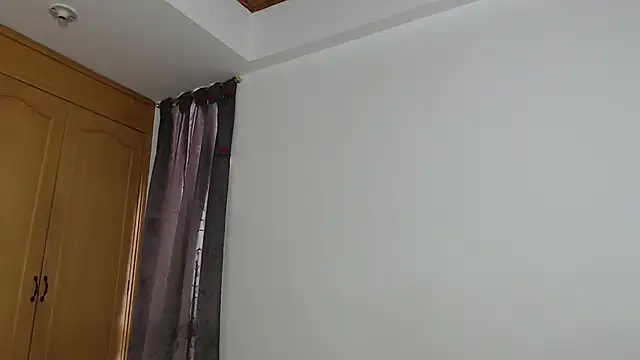 Snapshot of Sharickleon11 chatting on January 5, 2025, 9:03 pm Sharickleon11 online show from January 5, 2025, 9:03 pm