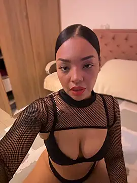 Sara LipsX online show from June 14, 2026, 2:24 am