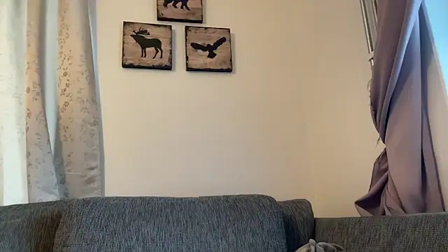 cumwithmee3 online show from November 6, 2025, 1:56 pm