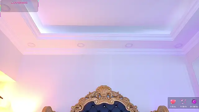 AdelinaVans online show from April 22, 2026, 11:45 am