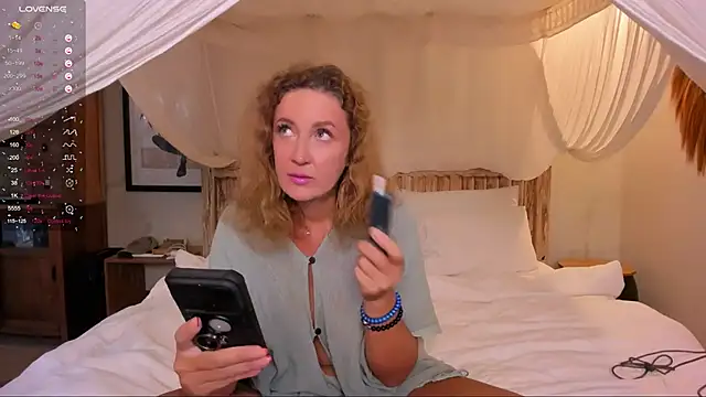 Snapshot of LaVitaBelle chatting on January 28, 2025, 6:38 am LaVitaBelle online show from January 28, 2025, 6:38 am