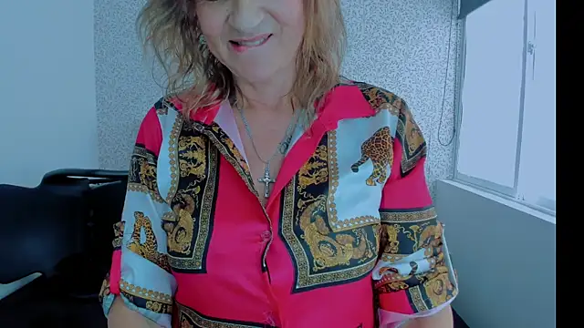 Snapshot of ScarletHoot_ chatting on January 16, 2025, 6:06 pm ScarletHoot  online show from January 16, 2025, 6:06 pm