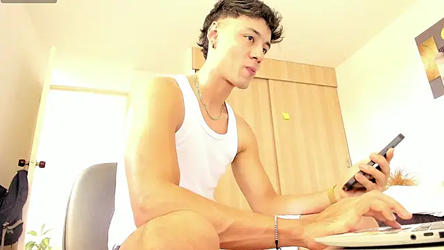 Sebastian-Dash online show from November 29, 2025, 7:50 pm