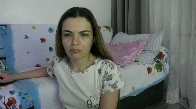  JustmeHere  online show from December 9, 2024, 8:01 pm