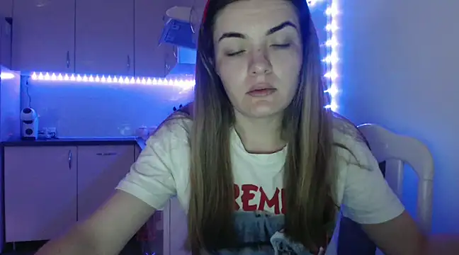  JustmeHere  online show from December 26, 2024, 7:49 pm