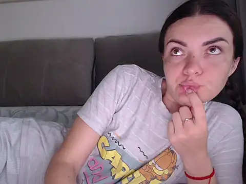 Snapshot of _JustmeHere_ chatting on October 2, 2025, 6:20 am JustmeHere online show from October 2, 2025, 6:20 am