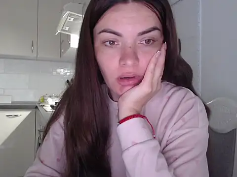 Snapshot of _JustmeHere_ chatting on October 5, 2025, 7:39 am JustmeHere online show from October 5, 2025, 7:39 am