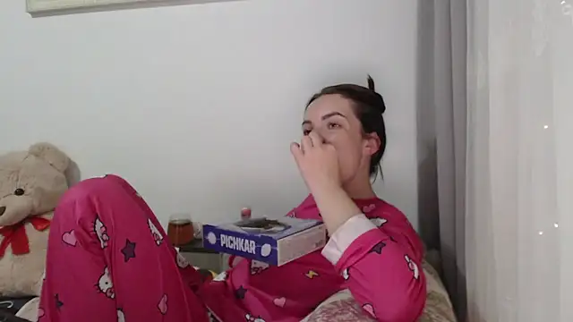  JustmeHere  online show from November 28, 2025, 8:55 pm