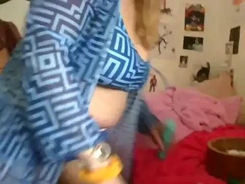 Snapshot of MsLG12301 chatting on April 13, 2026, 10:15 pm MsLG12301 online show from April 13, 2026, 10:15 pm