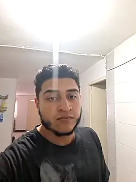 Juanhots online show from April 29, 2026, 7:09 pm
