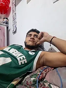 Juanhots online show from May 12, 2026, 1:25 am