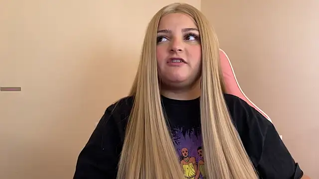 SweetPaige  online show from January 2, 2025, 5:50 pm