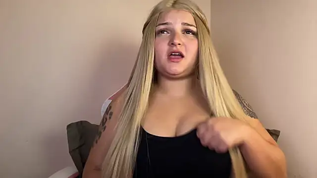 SweetPaige  online show from January 6, 2025, 2:15 am