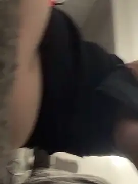 Snapshot of BBW2320 chatting on October 20, 2025, 10:27 am BBW2320 online show from October 20, 2025, 10:27 am