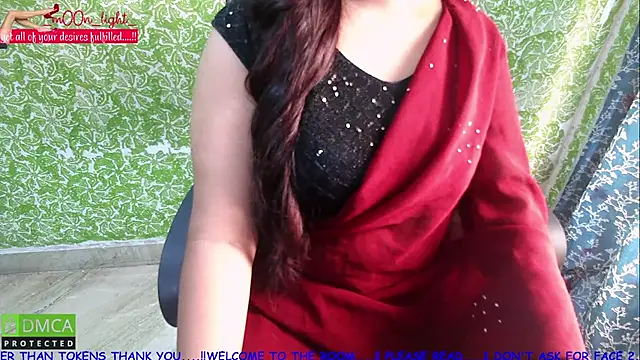 Snapshot of _mOOn_light_ chatting on September 18, 2025, 5:31 am  mOOn light  online show from September 18, 2025, 5:31 am
