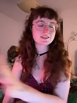 Snapshot of _foxygirl_ chatting on March 9, 2025, 6:43 pm  foxygirl  online show from March 9, 2025, 6:43 pm