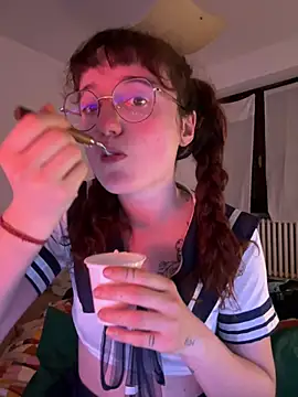 Snapshot of _foxygirl_ chatting on March 15, 2025, 6:10 pm  foxygirl  online show from March 15, 2025, 6:10 pm