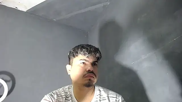 Snapshot of DickMasterfindom chatting on February 9, 2025, 12:17 am DickMasterfindom online show from February 9, 2025, 12:17 am