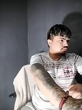 Snapshot of DickMasterfindom chatting on February 15, 2025, 3:20 am DickMasterfindom online show from February 15, 2025, 3:20 am