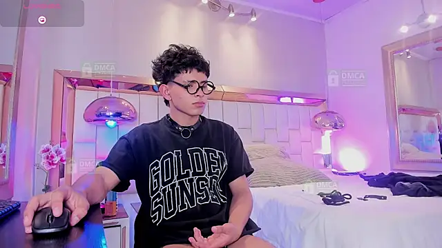 Jhonny-Blake online show from May 6, 2026, 8:03 pm