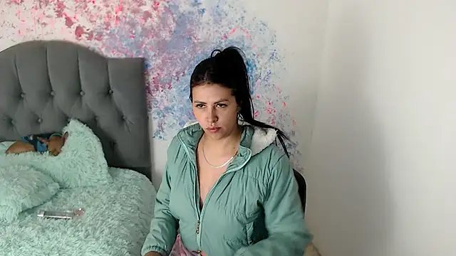 Snapshot of Alanna_atm_ chatting on December 13, 2024, 10:13 pm Alanna atm online show from December 13, 2024, 10:13 pm